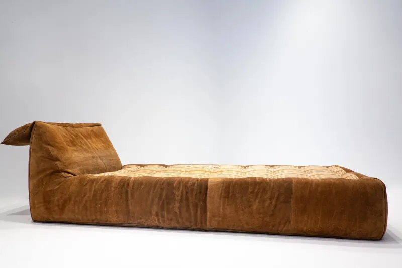 Pamono Mid-Century Modern Suede Bambole Daybed by Mario Bellini for C&b Italia, 1970s> Daybeds & Chaises Lounges