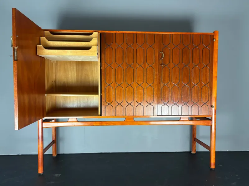 Pamono Midcentury Modern Swedish Sideboard Cabinet by David Rosen for Westbergs Möbler, 1953> Sideboards & Buffets