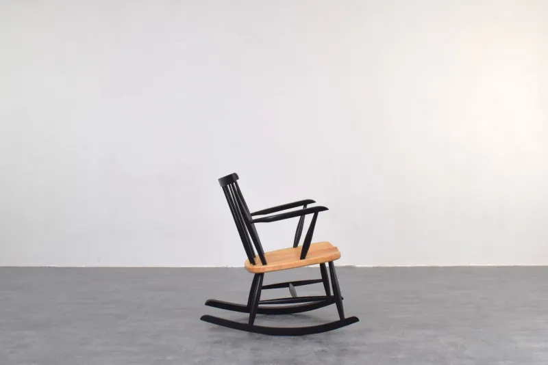 Pamono Mid-Century Modern Swedish Rocking Chair, 1960s> Rocking Chairs
