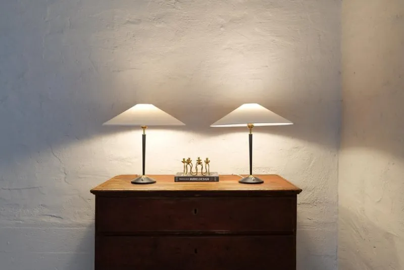 Online Pamono Mid-Century Modern Table Lamps in Brass and Cast Iron from Asea, 1950s, Set of 2