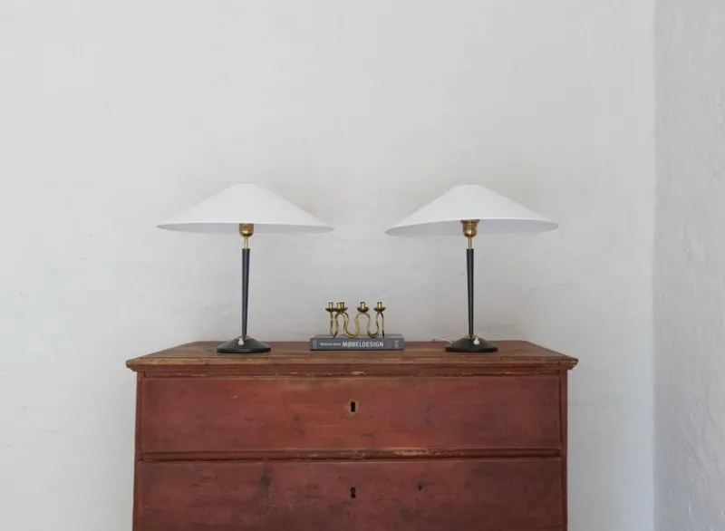 Online Pamono Mid-Century Modern Table Lamps in Brass and Cast Iron from Asea, 1950s, Set of 2