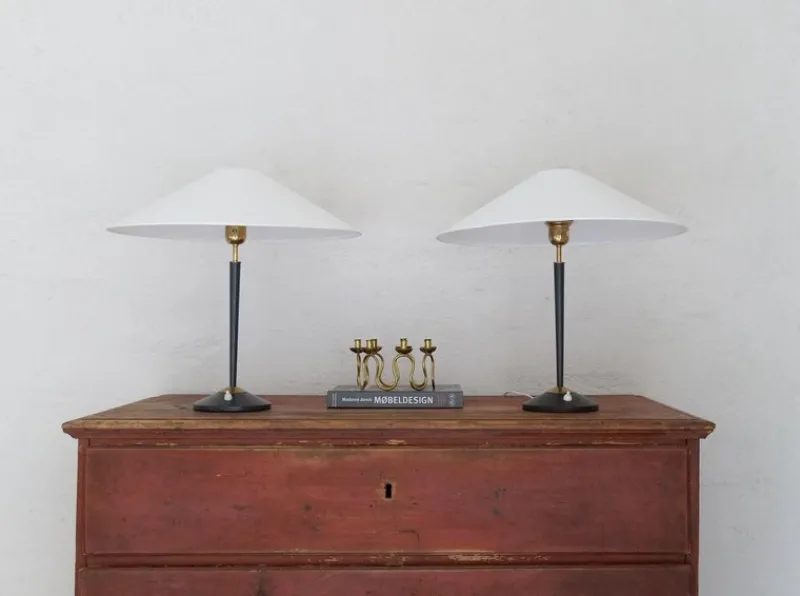 Online Pamono Mid-Century Modern Table Lamps in Brass and Cast Iron from Asea, 1950s, Set of 2