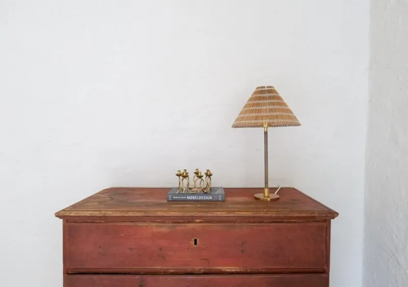 Pamono Mid-Century Modern Table Lamp in Brass and Rattan, 1960s> Table Lamps