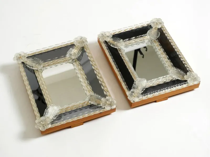 Pamono Mid-Century Modern Table Mirrors with Murano Glass Rosettes, 1950s, Set of 2> Mirrors