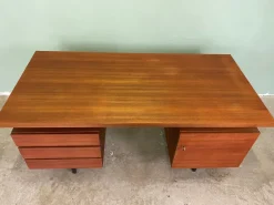 Pamono Mid-Century Modern Teak Desk, 1960s> Desks