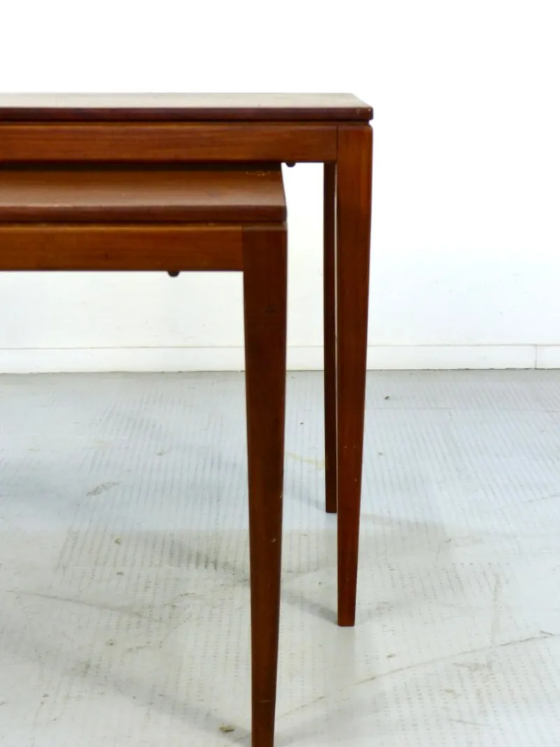 Pamono Midcentury Modern Teak Nesting Tables, 1960s, Set of 2> Coffee & Side Tables