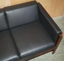Pamono Mid-Century Modern Three-Seater Sofa in Hardwood, 1966