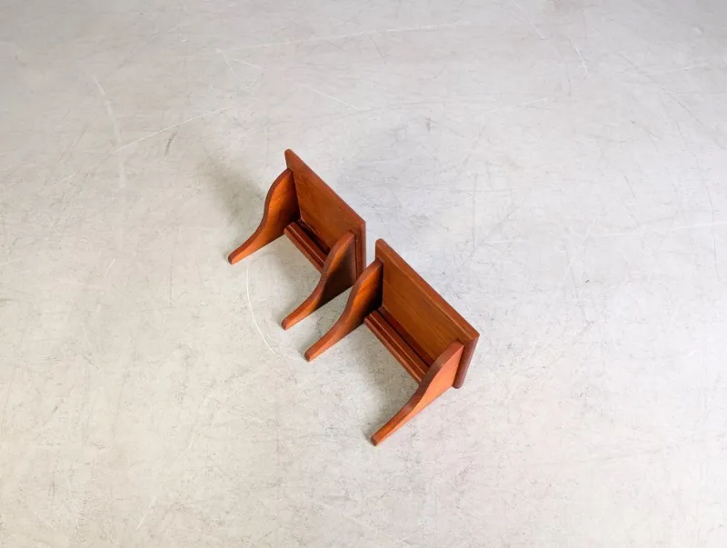 Pamono Midcentury Modern Wall Consoles in Teak, 1960, Set of 2> Shelves & Wall Units
