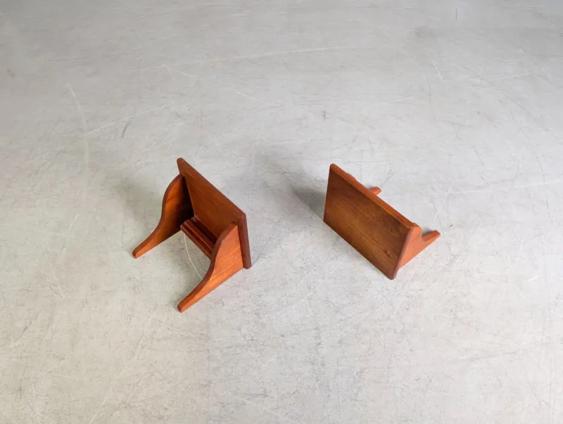 Pamono Midcentury Modern Wall Consoles in Teak, 1960, Set of 2> Shelves & Wall Units