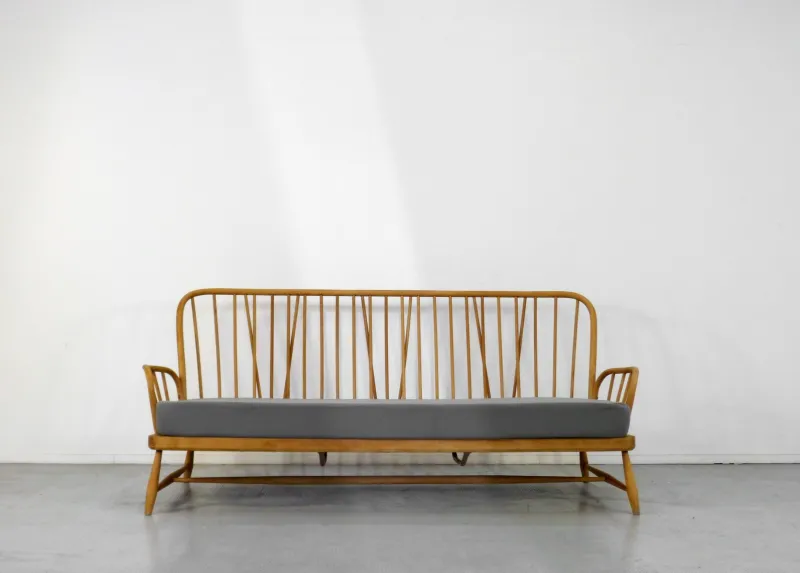 Pamono Mid-Century Modern Windsor Three-Seater Sofa by Lucian Ercolani for Ercol, 1960s> Couches & Sofas