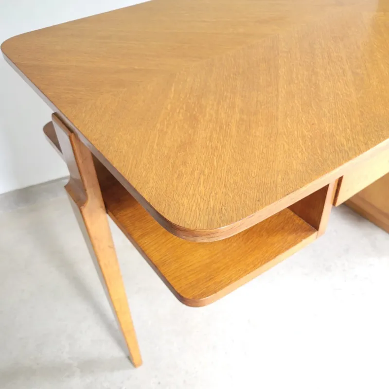 Pamono Mid-Century Modernist Desk in Golden Oak, Scandinavia, 1950s> Desks