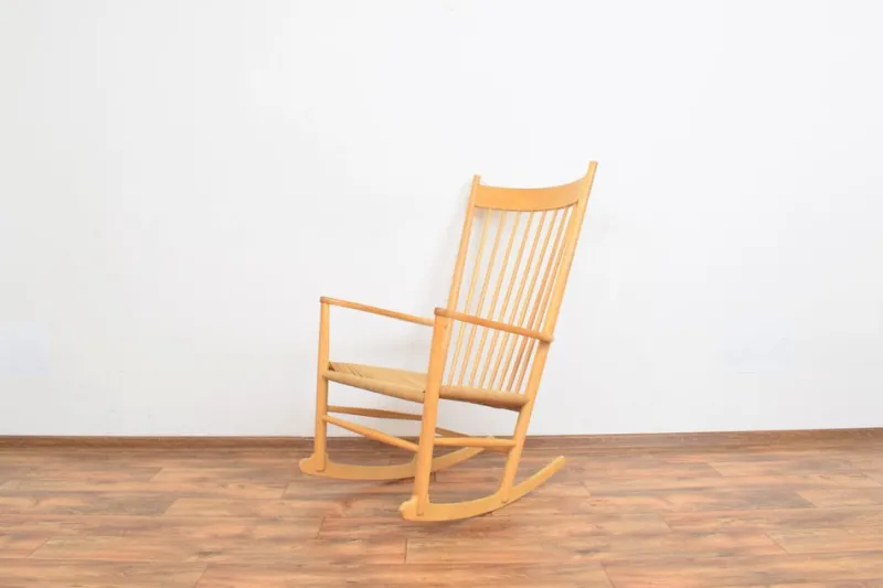 Pamono Mid-Century Rocking Chair by Hans Wegner for Frederica, 1970s.> Rocking Chairs