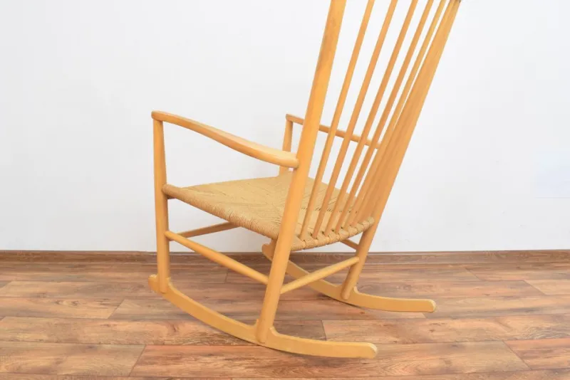 Pamono Mid-Century Rocking Chair by Hans Wegner for Frederica, 1970s.> Rocking Chairs