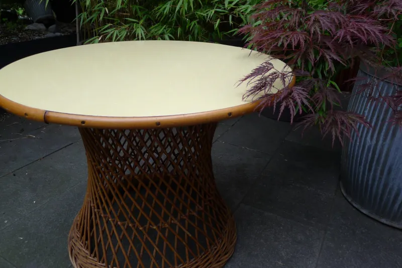 Pamono Mid-Century Round Bamboo and Wicker Garden Table with Yellow Top> Garden Tables