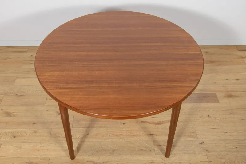 Sale Pamono Mid-Century Round Teak Dining Table by Nils Jonsson for Hugo Troeds, Sweden, 1960s
