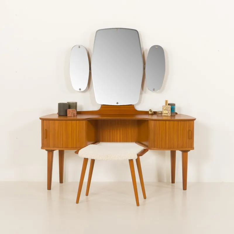 Pamono Mid-Century Scandinavian Dressing Table with Adjustable Mirrors and Tambour Doors, Norway, 1970s> Dressing Tables