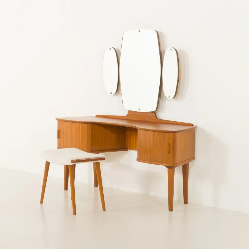 Pamono Mid-Century Scandinavian Dressing Table with Adjustable Mirrors and Tambour Doors, Norway, 1970s> Dressing Tables