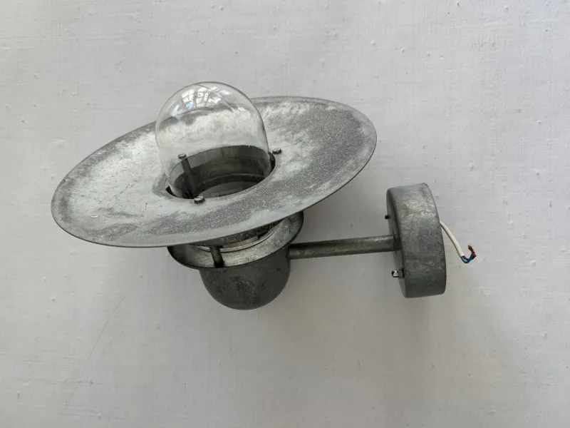 Pamono Mid-Century Scandinavian Metal Outdoor Wall Lamp by Louis Poulsen, 1950s> Garden Lighting
