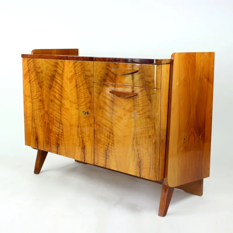 Sale Pamono Mid-Century Sideboard in Walnut Veneer from Tatra, Former Czechoslovakia, 1960s