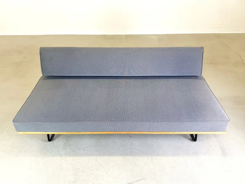 Pamono Mid-Century Sofa Daybed by Rolf Grunow for Knoll Inc. / Knoll International, 1950s> Daybeds & Chaises Lounges