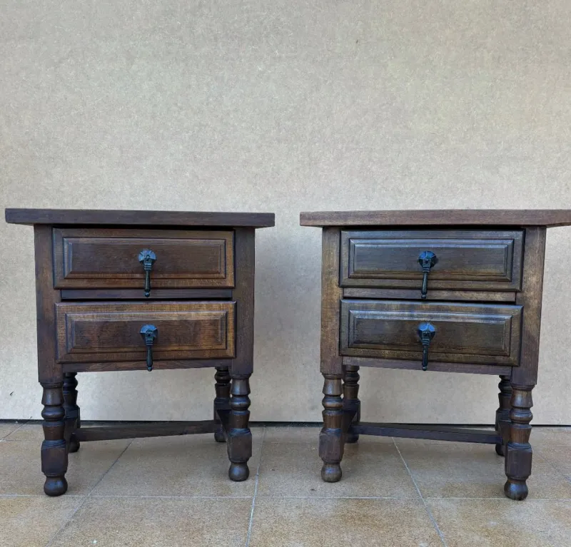 Pamono Mid-Century Spanish Bedside Tables with Drawers, 1950s, Set of 2> Nightstands
