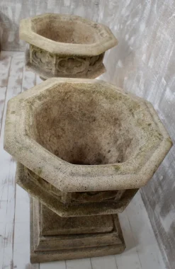 Discount Pamono Mid-Century Stone Gothic Garden Urns