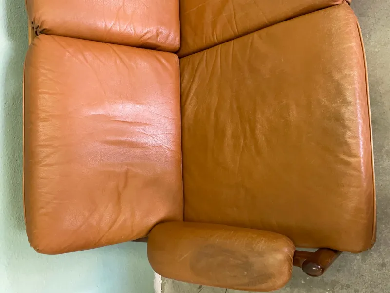 Pamono Mid-Century Teak and Leather Living Room Set, 1960s, Set of 4> Living Room Sets
