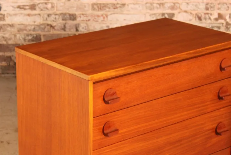 Pamono Mid-Century Teak Chest of 4 Drawers from Stag, 1970s> Dressers, Commodes & Chests