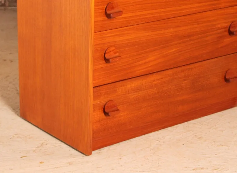 Pamono Mid-Century Teak Chest of 4 Drawers from Stag, 1970s> Dressers, Commodes & Chests