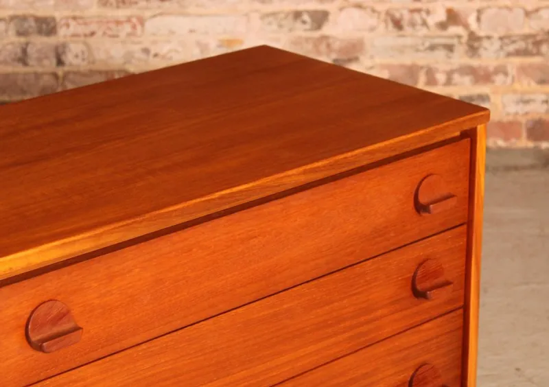 Pamono Mid-Century Teak Chest of 4 Drawers from Stag, 1970s> Dressers, Commodes & Chests