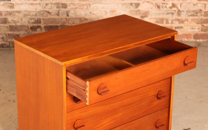 Pamono Mid-Century Teak Chest of 4 Drawers from Stag, 1970s> Dressers, Commodes & Chests
