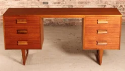 Pamono Mid-Century Teak Dressing Table or Desk with Carved Rosewood Handles, 1960s> Dressing Tables