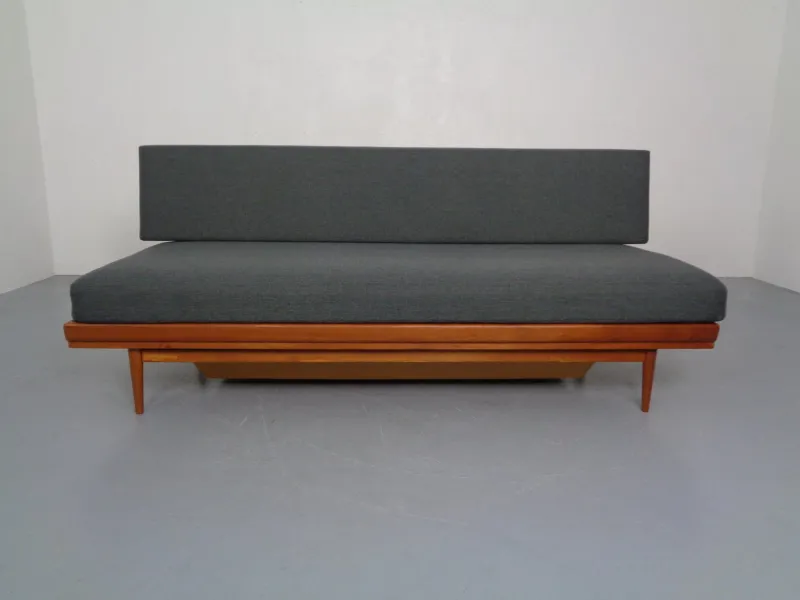 Pamono Mid-Century Teak Sofa or Daybed by Walter Knoll for Knoll Antimott, Germany, 1950s> Daybeds & Chaises Lounges