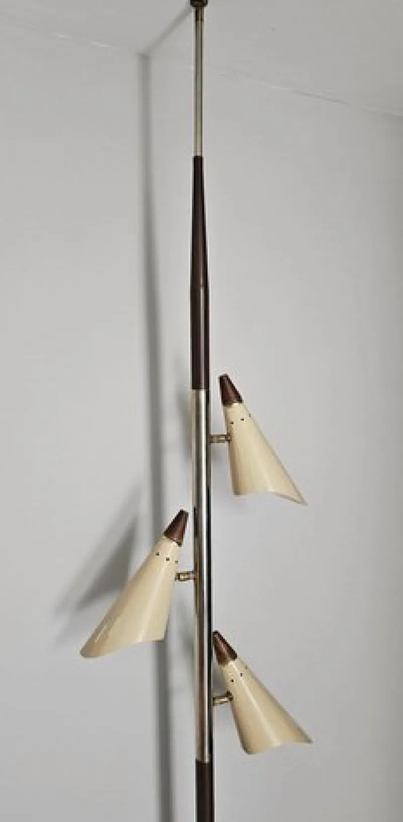 Pamono Mid-Century Tension Pole Lamp with Three Shades attrited to Stilnovo, Italy, 1960s> Floor Lamps