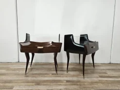 Pamono Mid-Century Venus Bedside Tables in Mahogany and Mirror, 1950s, Set of 2> Nightstands