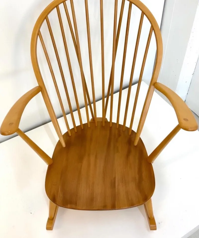 Pamono Mid-Century Windsor Grandfather Rocking Chair in Wood attributed to Lucian Ercolani for Ercol, England, 1960s> Rocking Chairs