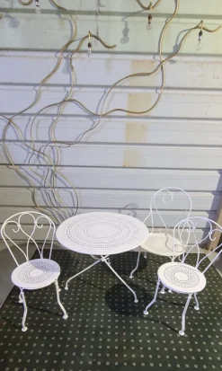 Pamono Mid-Century Wrought Iron Garden Table and Chairs, 1950s, Set of 4> Garden Seating
