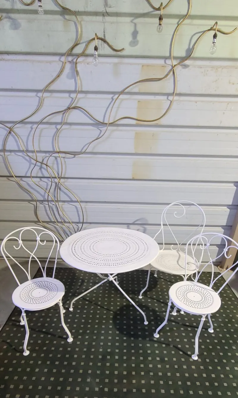 Pamono Mid-Century Wrought Iron Garden Table and Chairs, 1950s, Set of 4> Garden Seating