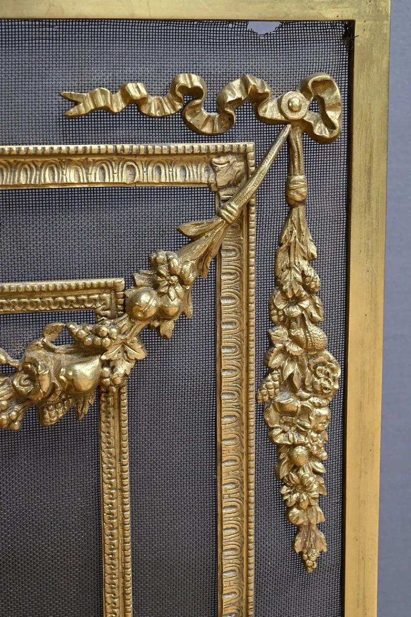 Hot Pamono Mid-19th Century Louis XVI Napoleon III Bronze Fireplace Screen