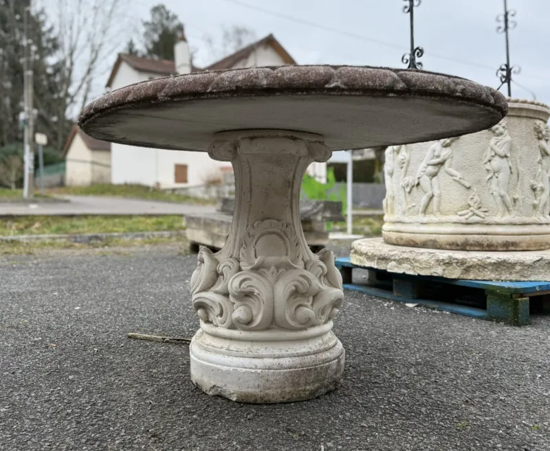 Pamono Mid-20th Century Round Table in Reconstituted Stone> Garden Tables