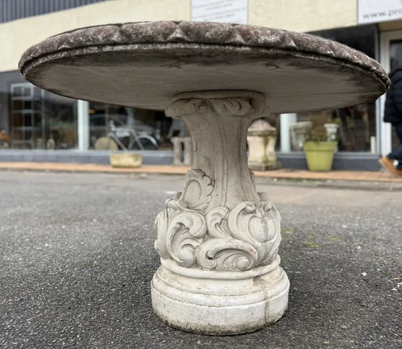 Pamono Mid-20th Century Round Table in Reconstituted Stone> Garden Tables