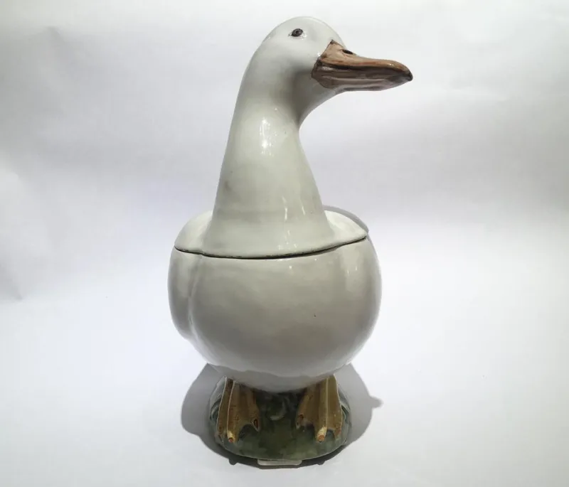 Online Pamono Mid-18th Century White Majolica Duck Tureen from Pasquale Antonibon, Italy
