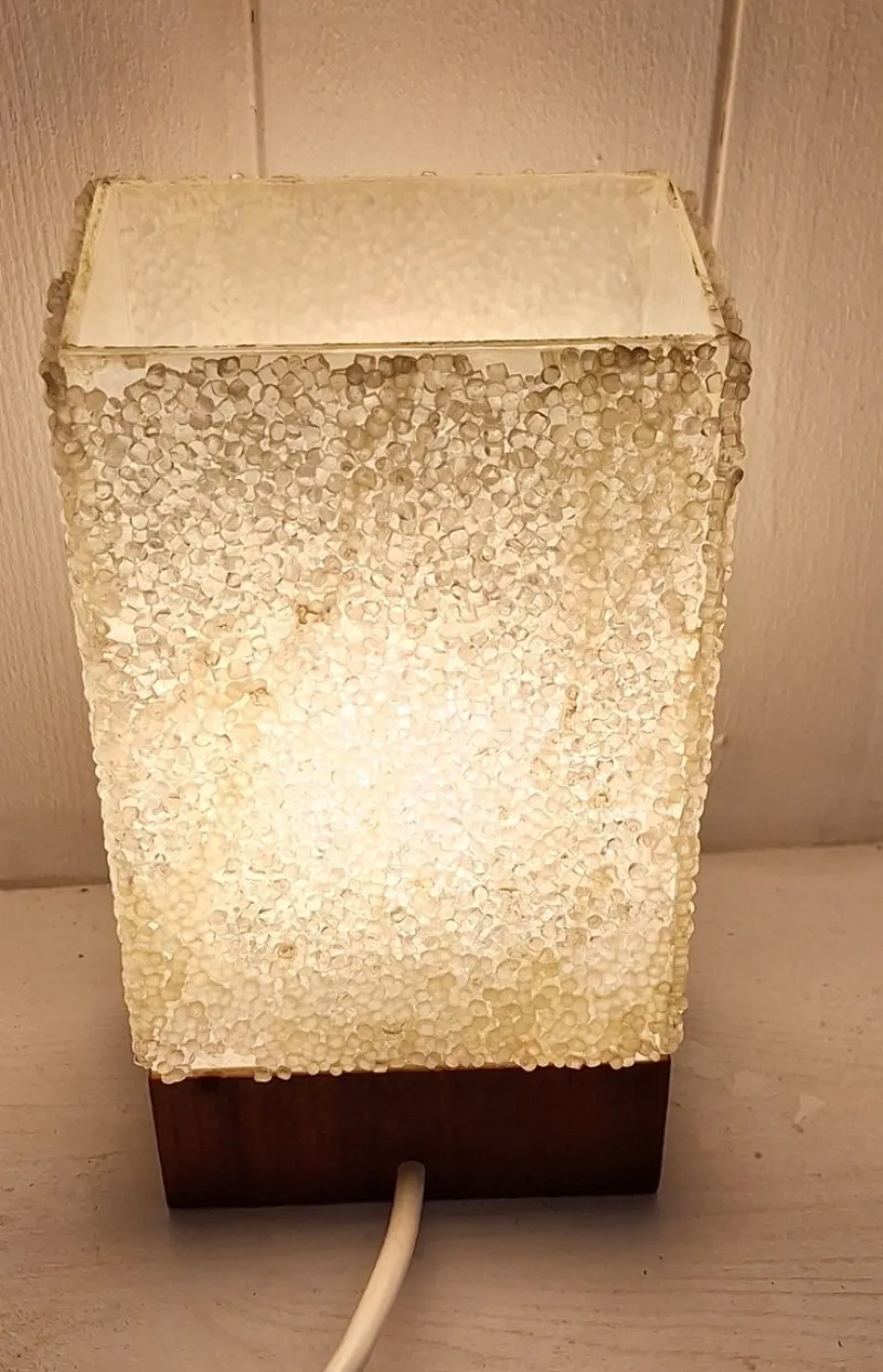 Pamono Minimalist Table Lamp with Teak Base and White Plastic Shade, 1970s> Table Lamps