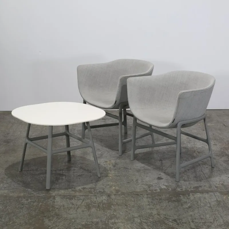Pamono Minuscule Table and Chairs from Fritz Hansen, Set of 3> Living Room Sets