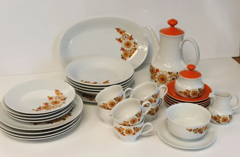 Pamono Mitterteich Porcelain Table and Tea Service, Germany, 1970s, Set of 28> Coffee & Tea Service