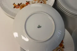 Pamono Mitterteich Porcelain Table and Tea Service, Germany, 1970s, Set of 28><noscript><img width=