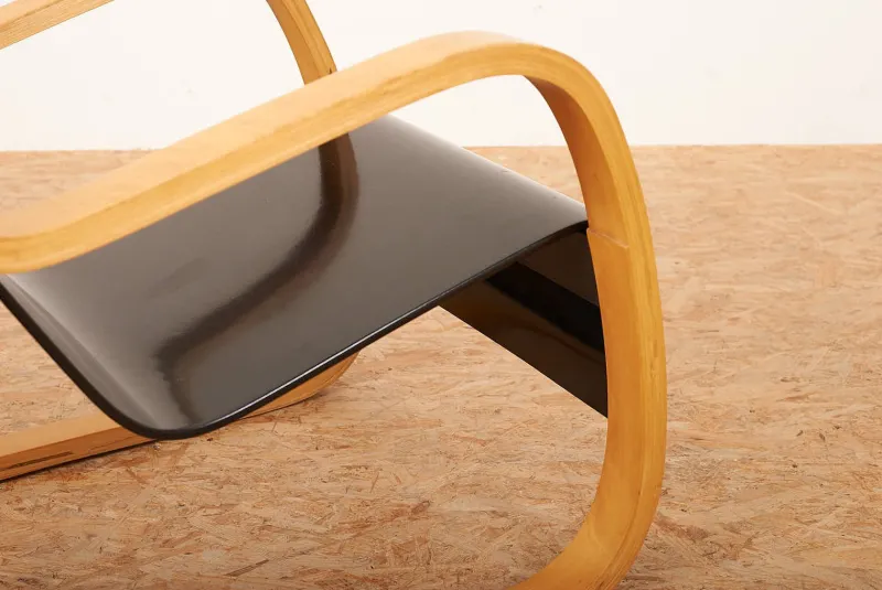 Pamono Model 31 Cantilever Chair in Molded Birch & Plywood by Alvar Aalto for Wohnbedarf, 1932> Lounge Chairs & Armchairs