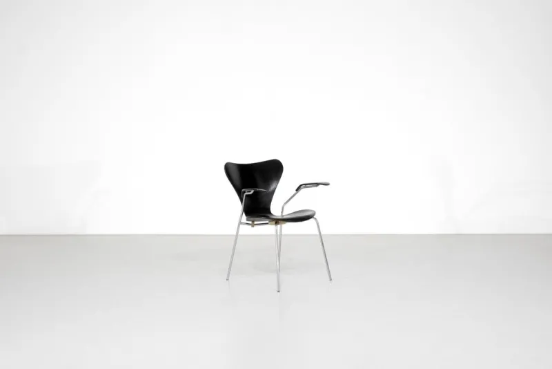 Clearance Pamono Model 3207 Chair by Arne Jacobsen for Fritz Hansen, Denmark, 1973