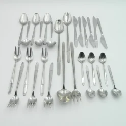 Pamono Model 2070 Cutlery for Six People in Stainless Steel by Helmut Alder for Amboss Austria, 1950s, Set of 28> Cutlery & Serving Utensils