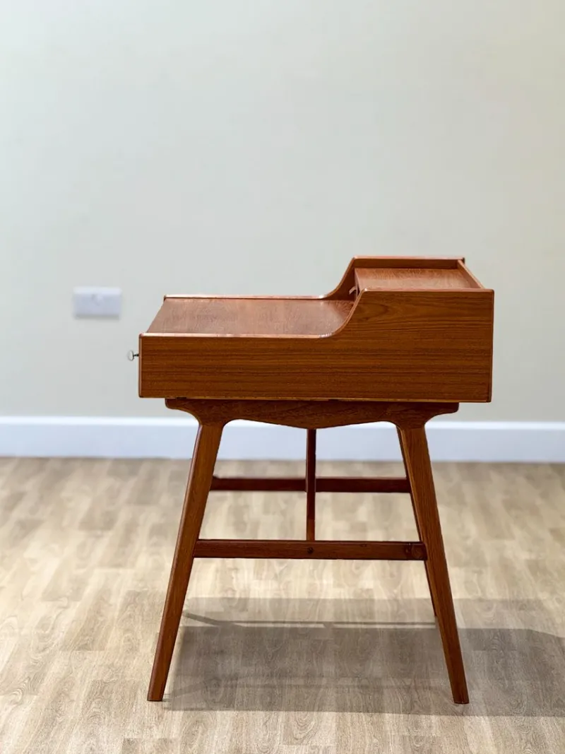 Pamono Model 56 Desk in Teak by Arne Wahl Iversen, 1960s> Desks